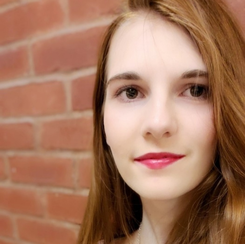 Meet your Posher, Abigail
